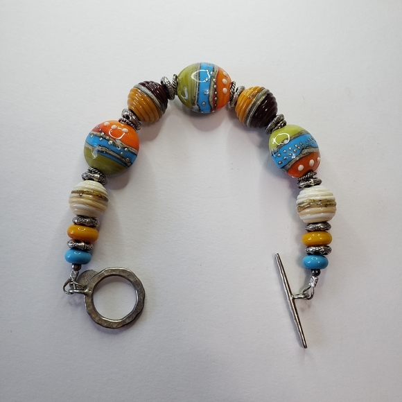 Baker's Design Ceramic silvered drops Beaded Bracelet With Toggle Clasp - Picture 8 of 11